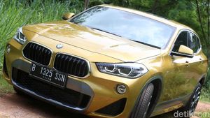 BMW X2 Mobil SUV Rasa Sedan
