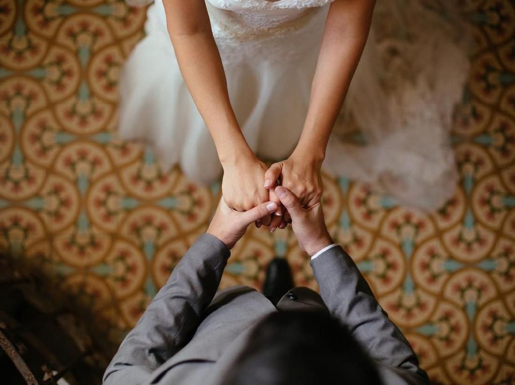 Kisah Sedih Pria Undang 800 Tamu Saat Menikah, Tapi Tak Ada Pengantin Wanita Kisah Sedih Pria Undang 800 Tamu Saat Menikah, Tapi Tak Ada Pengantin Wanita