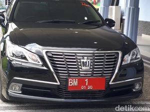 Usai Royal Saloon, Mengapa Fortuner Jadi Mobil Dinas Gubernur Riau?