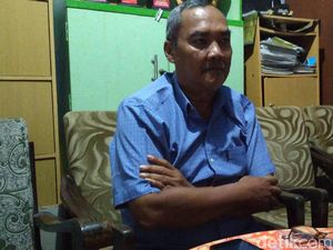 Kisah Tukang Cukur yang Jadi Pemimpin Umat Penghayat Kisah Tukang Cukur yang Jadi Pemimpin Umat Penghayat