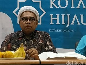 Ngabalin Bantah Tudingan Isu Taliban di KPK Dipolitisasi Istana Ngabalin Bantah Tudingan Isu Taliban di KPK Dipolitisasi Istana