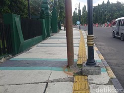 Guiding Block untuk Tunanetra di Cilegon Banyak Nabrak Tiang