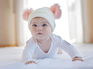 22 Nama Bayi Perempuan dengan Arti Mulus dan Lancar