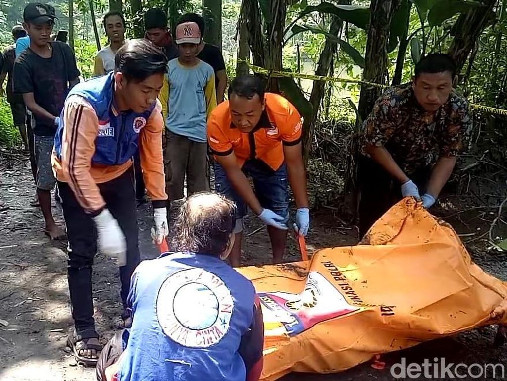 Identitas Mayat Pria Bertato Angel di Galian Bata Merah Terungkap Identitas Mayat Pria Bertato Angel di Galian Bata Merah Terungkap