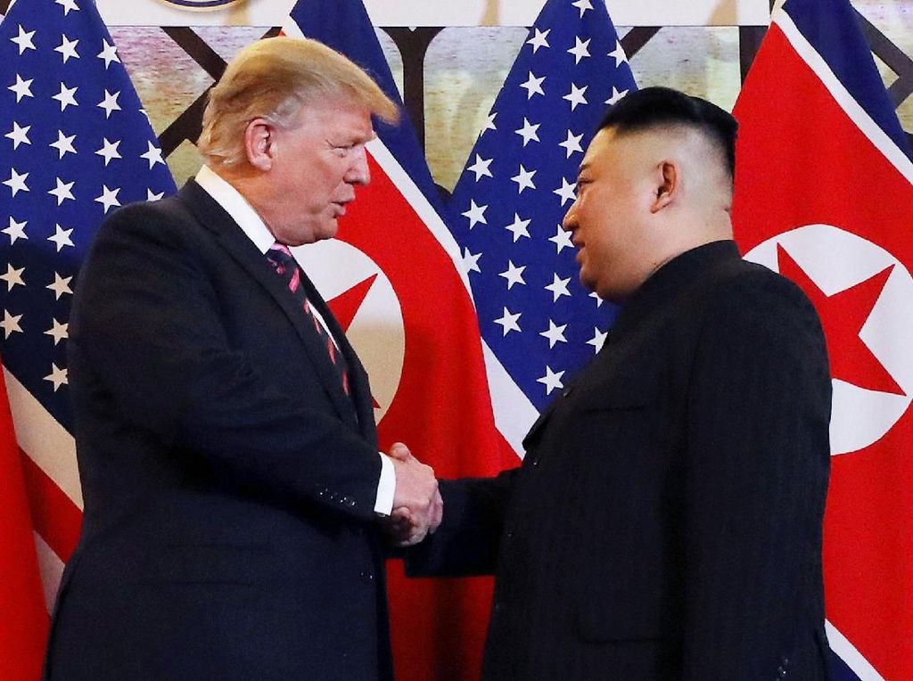 Makan Malam Bareng Kim Jong-un, Trump: Hubungan Kita Sangat Spesial Makan Malam Bareng Kim Jong-un, Trump: Hubungan Kita Sangat Spesial