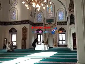 Melihat Masjid Tempat Syahrini-Reino Barack Menikah Melihat Masjid Tempat Syahrini-Reino Barack Menikah