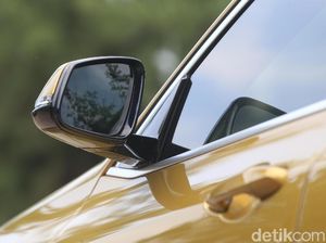 Duh! Kaca Spion Mobil Mewah Jadi Incaran Maling