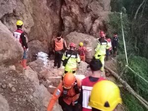 Tambang Emas yang Longsor di Bolmong Baru 6 Bulan Ramai Digarap Warga Tambang Emas yang Longsor di Bolmong Baru 6 Bulan Ramai Digarap Warga