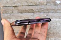 Galaxy M20, Ponsel Samsung yang Beda