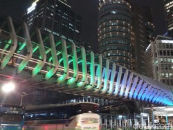 Kesan Pengguna JPO GBK: Cantik, Lewat Sini Kayak di Singapura!