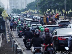 Lalin Bekasi Macet Parah Akibat Parade, Wakil Wali Kota Minta Maaf