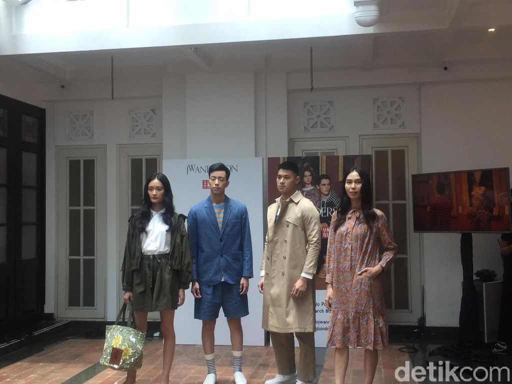 Nuansa Klasik Inggris di Koleksi Terbaru Uniqlo x JW Anderson Nuansa Klasik Inggris di Koleksi Terbaru Uniqlo x JW Anderson