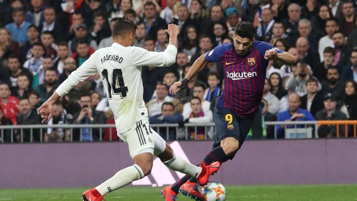 Barcelona kalahkan Real Madrid 3-0. (Foto: REUTERS/Susana Vera)