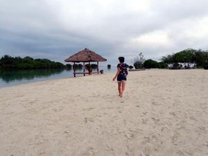 Pulau Pari, Sedikit Hiburan di Utara Jakarta