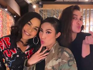 Luna Maya Sudah Rencanakan Umrah Saat Reino-Syahrini Menikah Luna Maya Sudah Rencanakan Umrah Saat Reino-Syahrini Menikah
