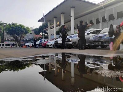 Suasana PN Jaksel Jelang Sidang Perdana Ratna Sarumpaet