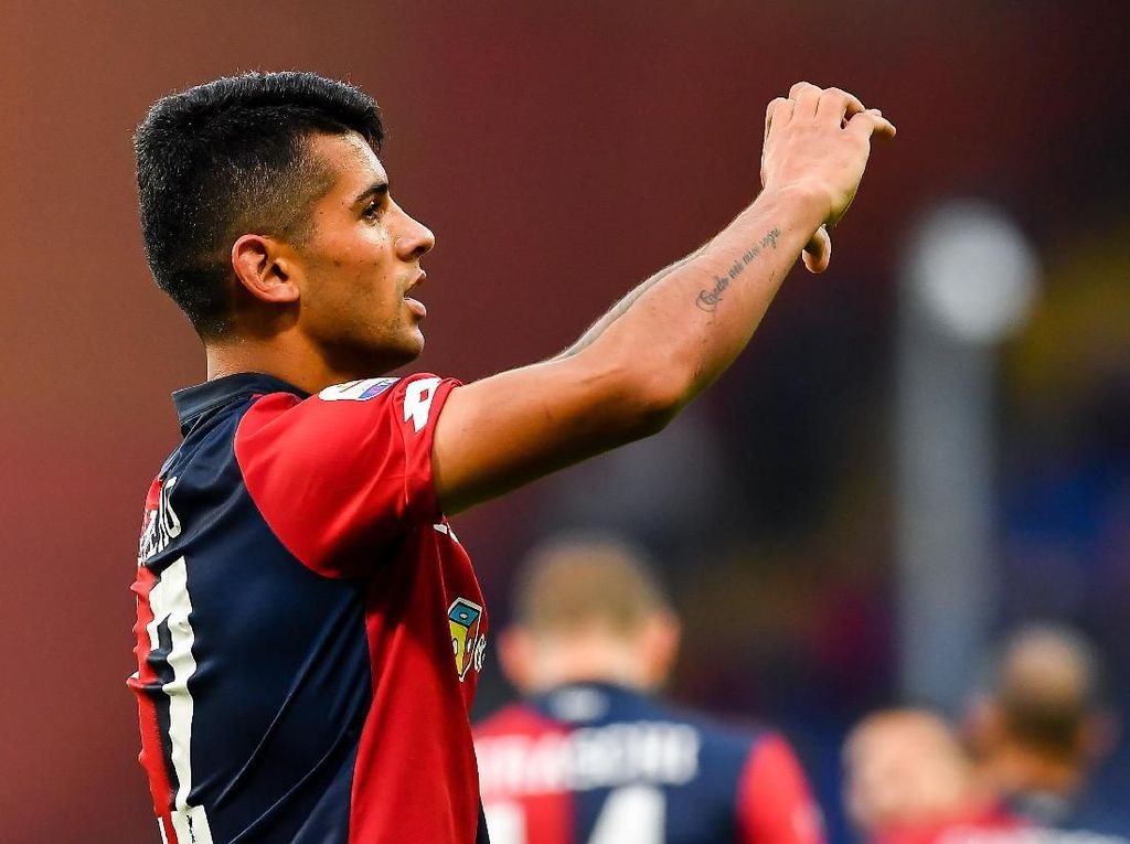 Bek Genoa Ini Ingin Main di Liga Champions untuk Juve, Barca, Madrid, dan MU Bek Genoa Ini Ingin Main di Liga Champions untuk Juve, Barca, Madrid, dan MU