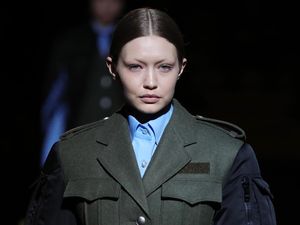 Saat Gigi Hadid Sampai Kaia Gerber Tak Punya Alis