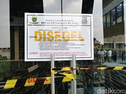 Disegel, Hotel di Sukajadi Bandung Terancam Dibongkar