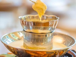 Mantap dan Puas Nikmati Pagoda Steamboat di Resto Mewah Ini