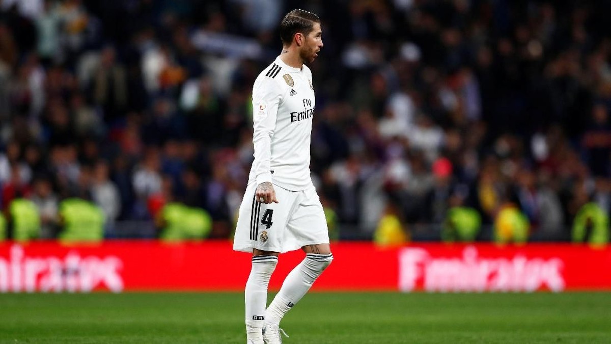 Real Madrid kalah 0-3 dari Barcelona di leg kedua semifinal Copa del Rey (Foto: Juan Medina/Reuters)