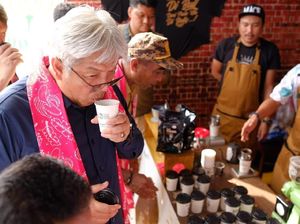 Ke Halmahera, Dirjen Minerba Cicipi Kopi Buli Hasil Binaan Antam