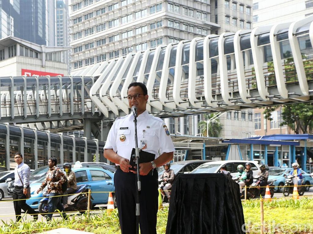 Anies Sebut Warga DKI Pengguna Transportasi Umum Turun Jadi 23% Anies Sebut Warga DKI Pengguna Transportasi Umum Turun Jadi 23%