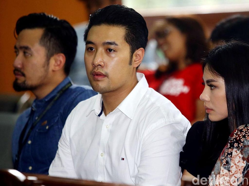 Perjalanan Richard Muljadi di Kasus Kokain hingga Divonis 1,5 Tahun Bui Perjalanan Richard Muljadi di Kasus Kokain hingga Divonis 1,5 Tahun Bui
