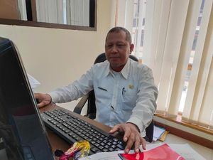 Ada 12 WNA di Depok Punya e-KTP Dipastikan Tak Terdaftar di DPT Ada 12 WNA di Depok Punya e-KTP Dipastikan Tak Terdaftar di DPT