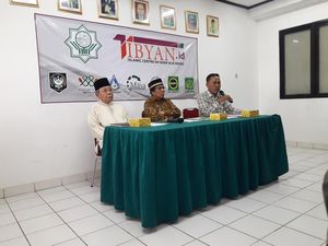 Khawatir Dibongkar, Islamic Center Bekasi Tolak Pembangunan Tol Becakayu