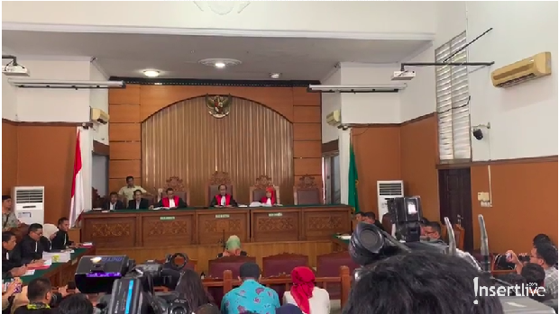 Sidang Ratna Sarumpaet