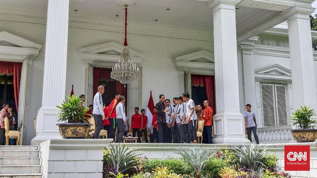 Skuat Timnas Indonesia U-22 mendapat bonus masing-masing Rp200 juta dari Presiden Jokowi.