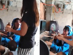 Usai Beri Makan, Ibu Ini Suapi Vitamin ke Anaknya yang Kecanduan Main Game
