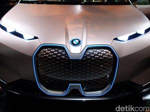 Canggihnya BMW Vision Next 100, Buka Pintu Tinggal Usap-usap Canggihnya BMW Vision Next 100, Buka Pintu Tinggal Usap-usap
