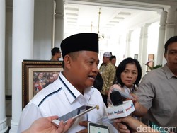 Wagub Jabar Ancam Beri Sanksi Bagi Sekolah yang Pelonco Siswa Baru
