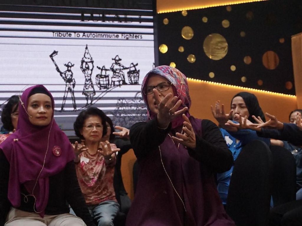 Beda dari Biasanya, Yoga Ini Diciptakan Khusus untuk Pengidap Autoimun Beda dari Biasanya, Yoga Ini Diciptakan Khusus untuk Pengidap Autoimun