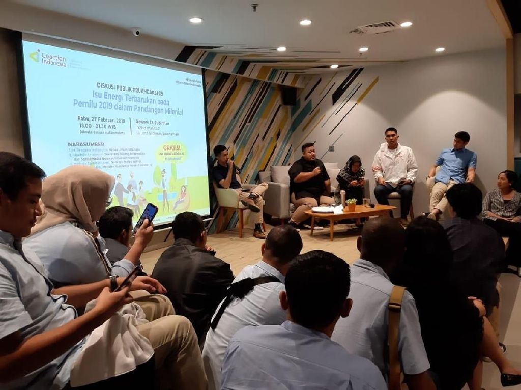 Diskusi Pemilu 2019 Dalam Pandangan Milenial Diskusi Pemilu 2019 Dalam Pandangan Milenial