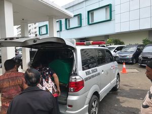 Jenazah Eks Menpora Mahadi Sinambela akan Dimakamkan di Pondok Rangon Jenazah Eks Menpora Mahadi Sinambela akan Dimakamkan di Pondok Rangon