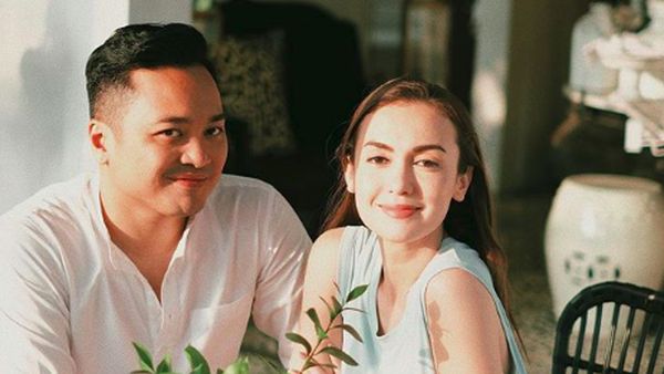 Kemesraan 10 Pasangan Selebritas yang Lama Menanti Buah Hati
