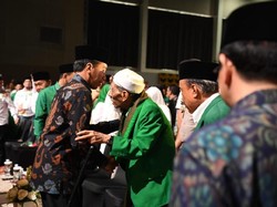 Doa Mbah Moen: Ya Allah Jadikan Jokowi Pemimpin untuk Kedua Kalinya