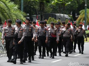 Dinaikkan Jokowi, Gaji Polisi Paling Rendah Jadi Rp 1,6 Juta