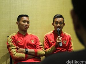 Pengakuan Sani Rizki dan Awan Setho soal Bayaran Terkecilnya di Sepakbola Pengakuan Sani Rizki dan Awan Setho soal Bayaran Terkecilnya di Sepakbola