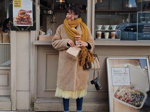 Intip Gaya Ngopi Selebgram Claradevi Handriatmadja di Tokyo hingga Melbourne