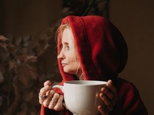 Seperti Film Benjamin Button, Wanita Ini Menua dengan Cepat Seperti Film Benjamin Button, Wanita Ini Menua dengan Cepat