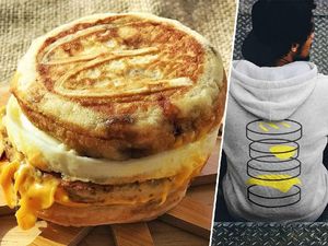 Demi Jaket Gratis, Ratusan Orang Rela Antre Hingga Menginap di Depan McDonalds