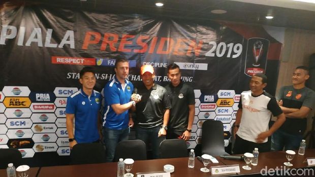 Konferensi pers Piala Presiden 2019 Persib Bandung melawan Tira Bersikabo.