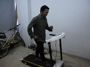 Mahasiswa ITS Bikin Treadmill yang Gunakan Detak Jantung untuk Atur Kecepatan Mahasiswa ITS Bikin Treadmill yang Gunakan Detak Jantung untuk Atur Kecepatan