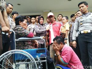 Tangis Sopir Truk di Depan Ibu dan Anak yang Terlindas hingga Diamputasi