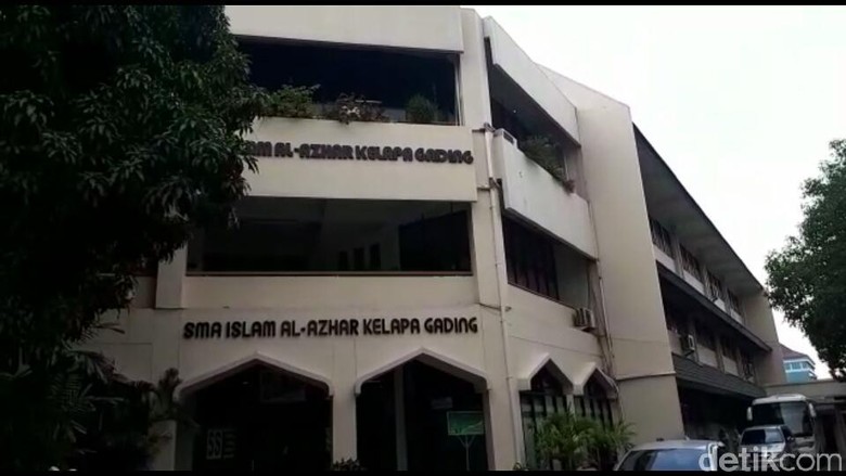 Berkata Kasar ke Guru, Siswa SMA Al-Azhar Kelapa Gading Mundur Berkata Kasar ke Guru, Siswa SMA Al-Azhar Kelapa Gading Mundur
