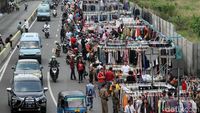 PKL Kembali Duduki Jalanan di Senen
